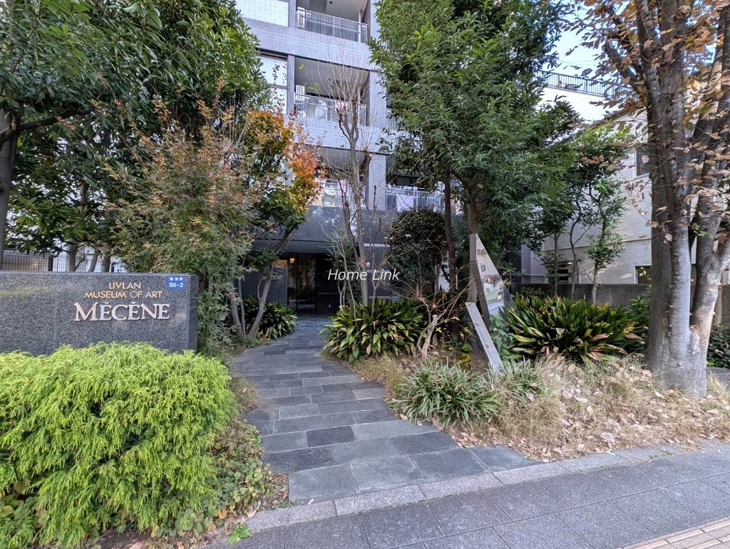 メセーヌ　エントランス前アプローチ